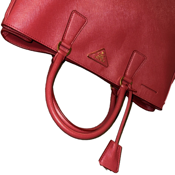 PRADA SAFFIANO LUX TOTE Handbag - Picture 9 of 15
